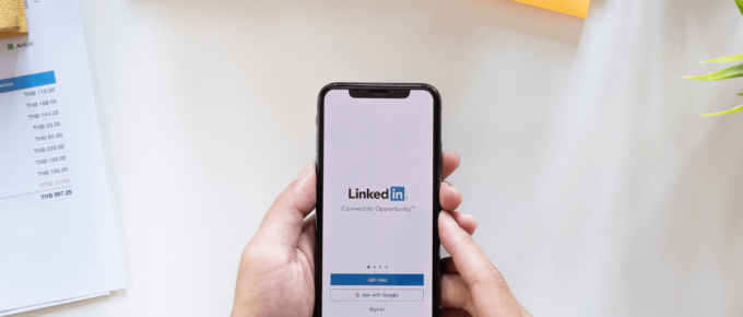 how to reach out to a recruiter on linkedin